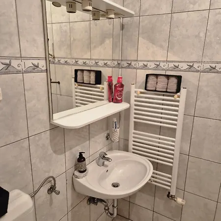 公寓 Livno Apartman *